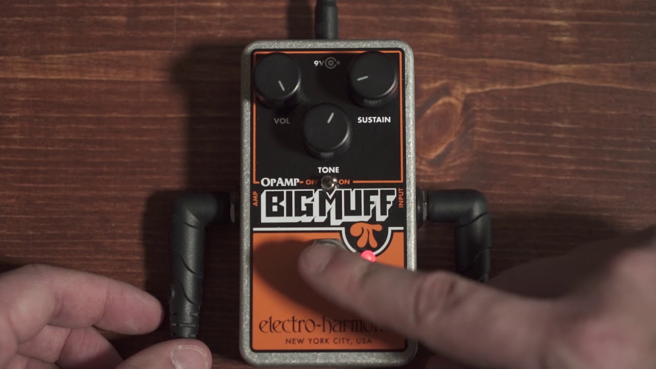 GEAR NERDS - EHX Op Amp Big Muff &pi; fuzz distortion pedal demo (no talking)