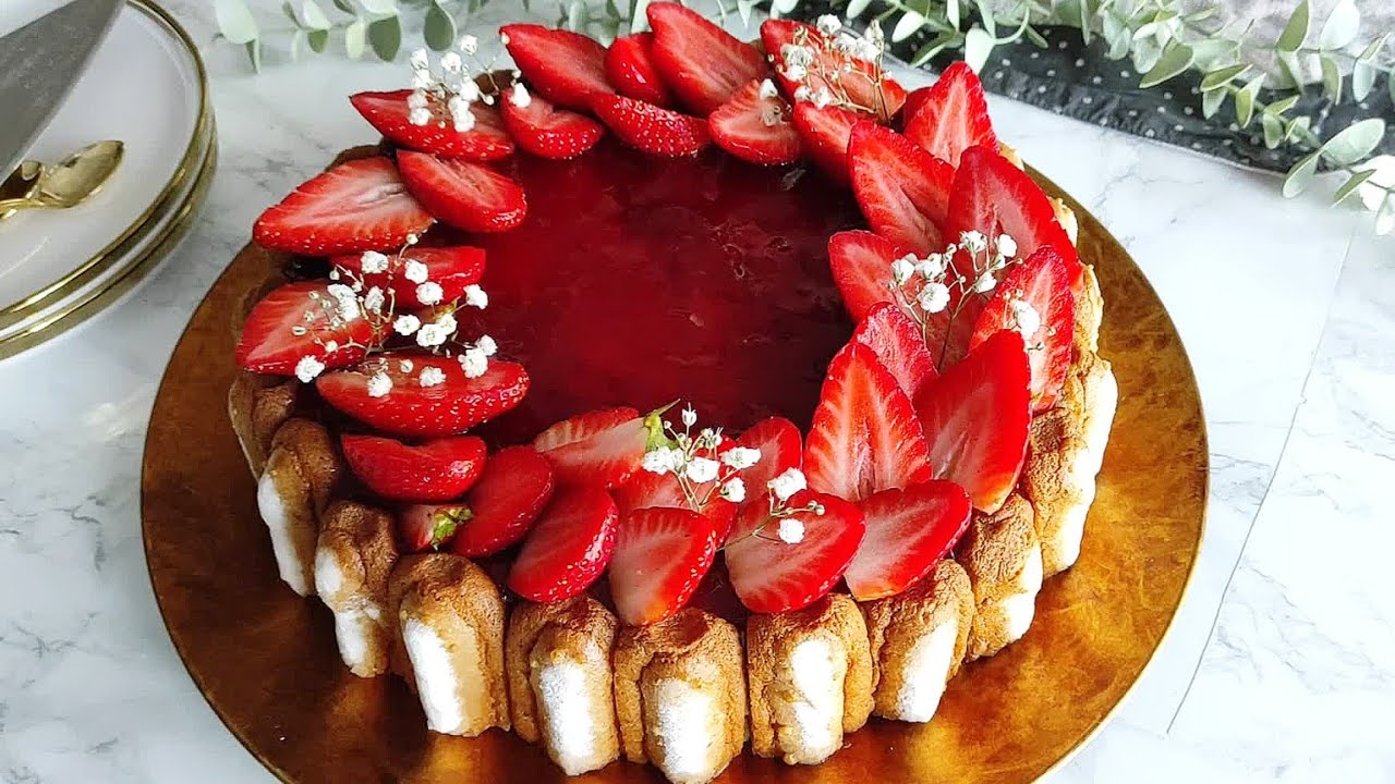 Express et sans cuisson 🍓tu dois essayer cette fameuse Charlotte au fraises très rapide, délicieuse
