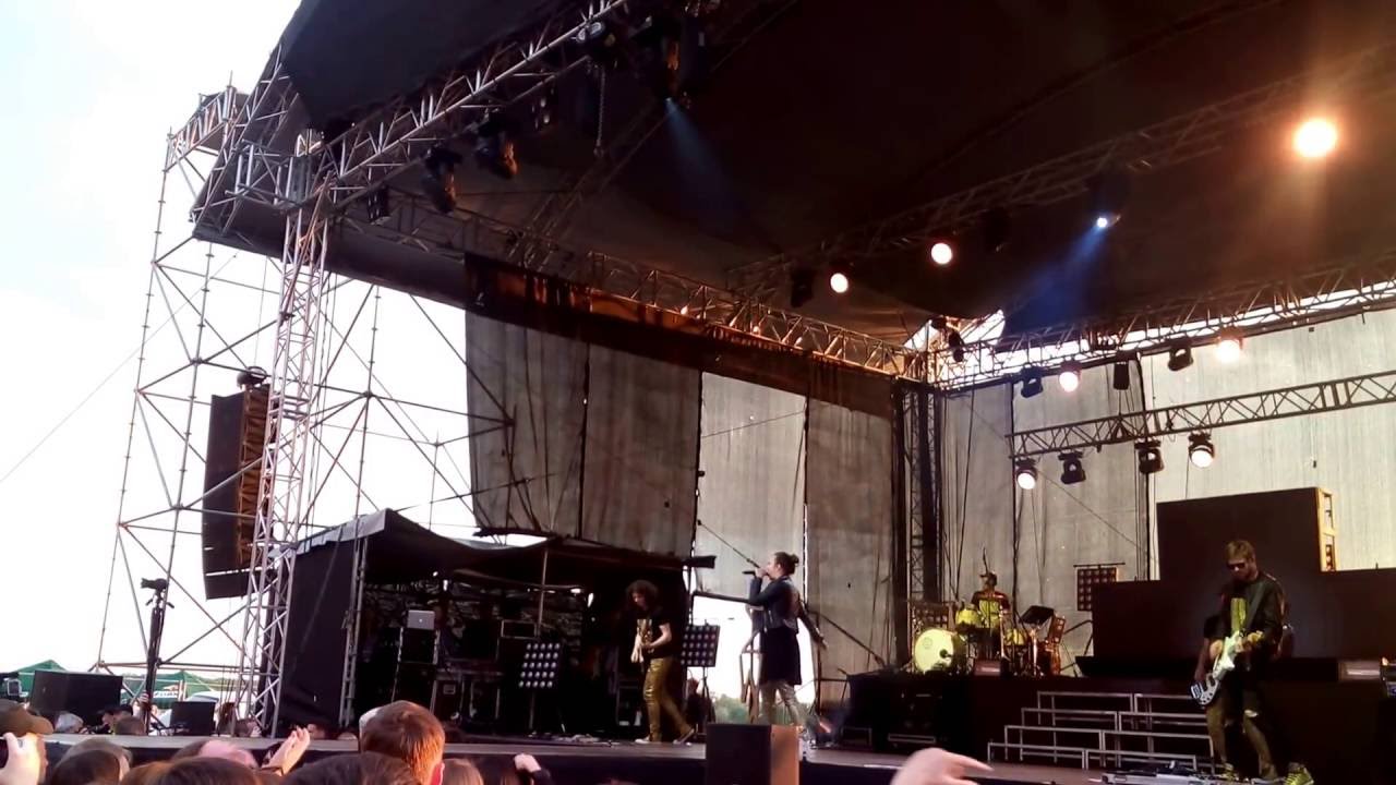 Ewa Farna - Koncert w Grudziądzu - Znak - Ulubiona rzecz - W silnych ramionach