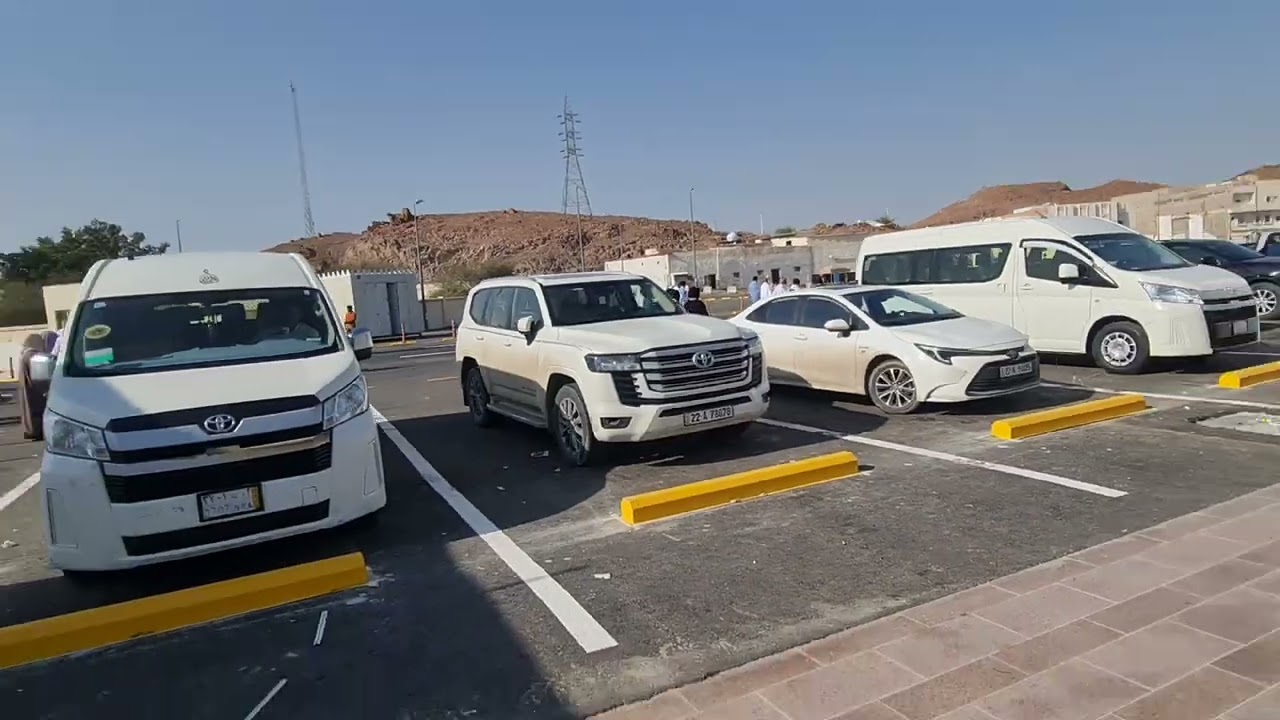 مدینہ منورہ کی مسجد میقات جہاں پر حاجی احرام باندھ کر عمرے کی تیاری کرتے ہیں اور حج کی بھی
