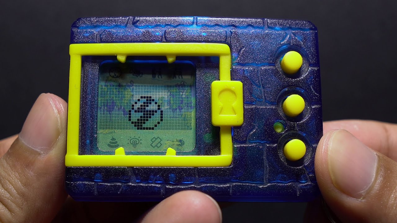20 Years Later: The Original 1997 Digimon Virtual Pet [4K UHD]