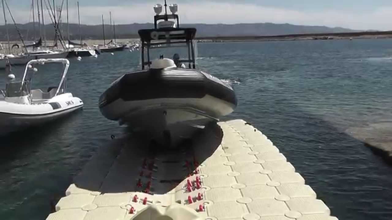 Floating Boat Lift - modular and easy to install