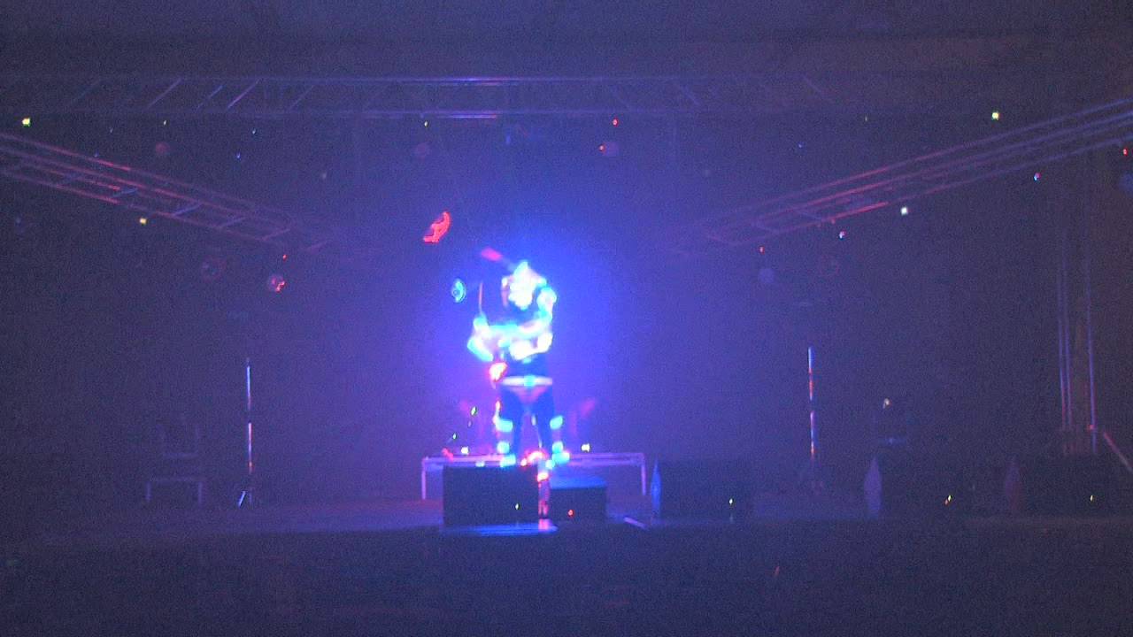 Laser man - Duo Aratron Aspis at Kia Rio event 2011