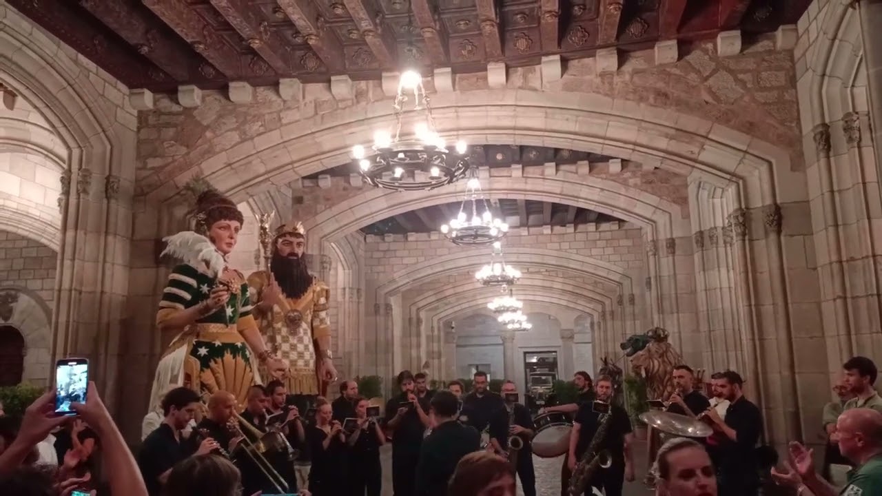 La Marieta de l'ull viu | La Nit de la Vigília de la Mercè 2022 amb els gegants a Barcelona