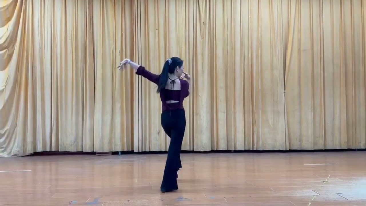 女王登場#編舞 楊惠蓮老師#示範 姚蕙如老師
