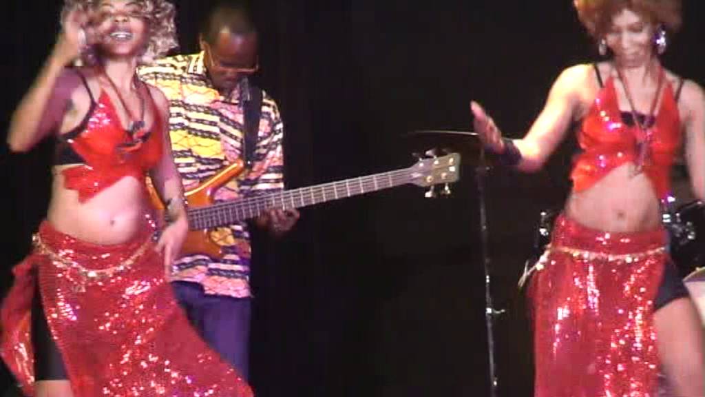 Ya Tatchi - Concert tour Eiffel - Luzingu liel.mpg