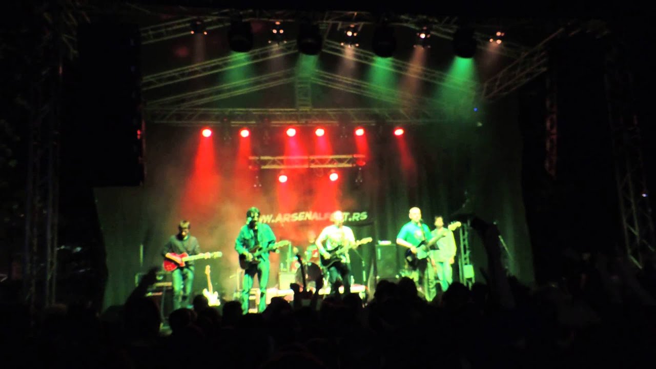 BABE- Parodija zivota (ko rolna toalet papira) 29. 5. 2015 SKC