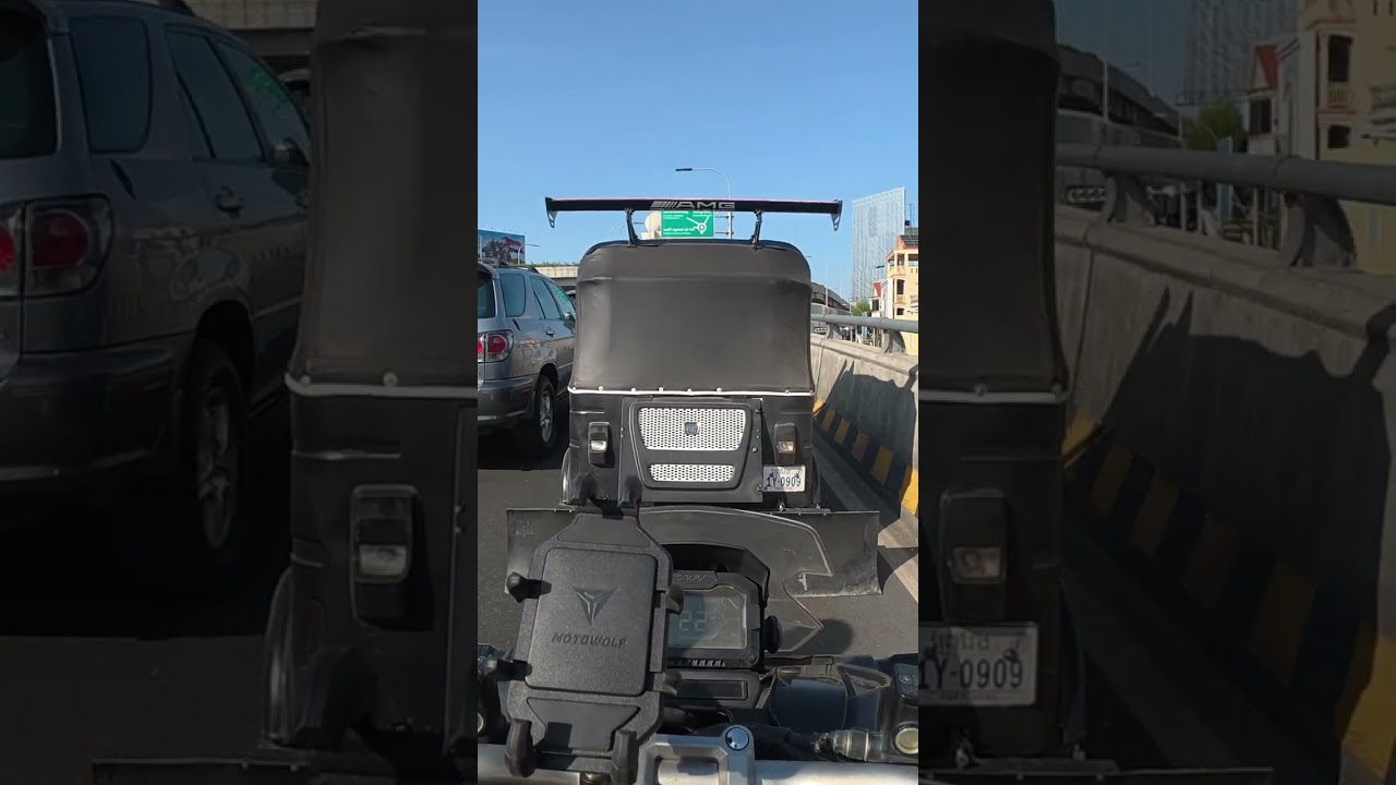 Crazy Tuk-Tuk Traffic in Phnom Penh! 
