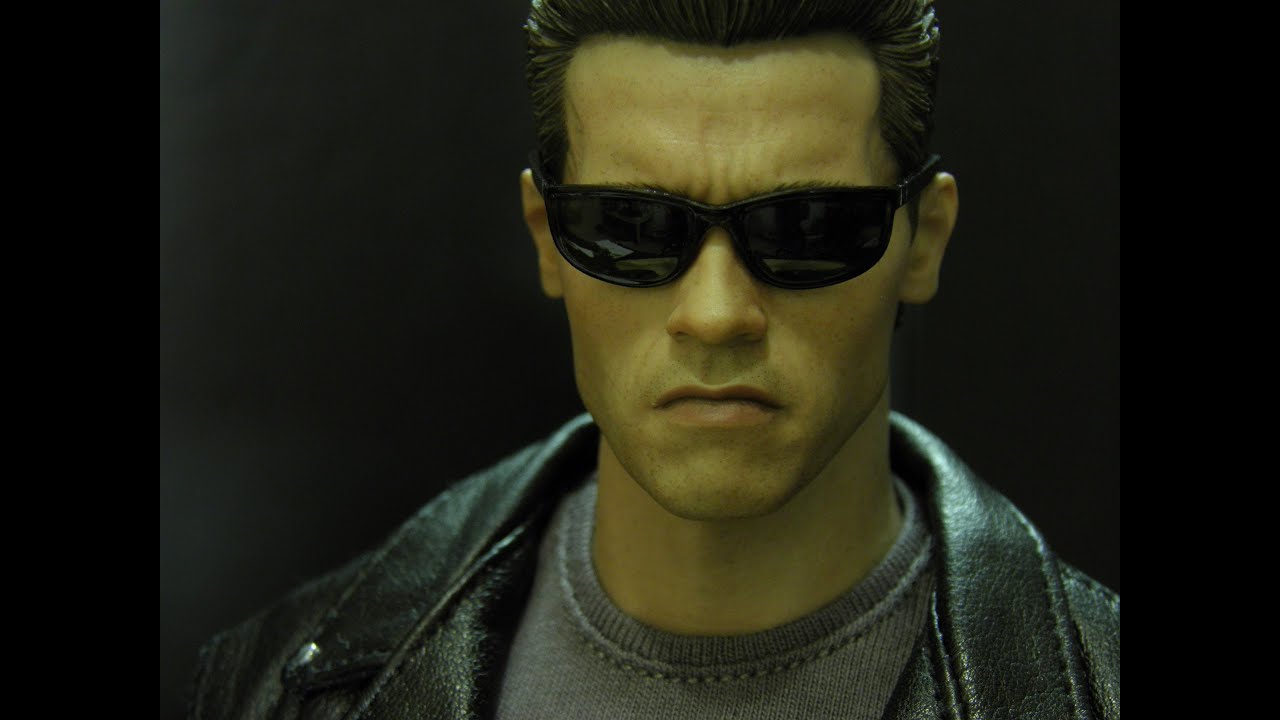 Hot Toys Terminator 2 DX10 Video Perspective