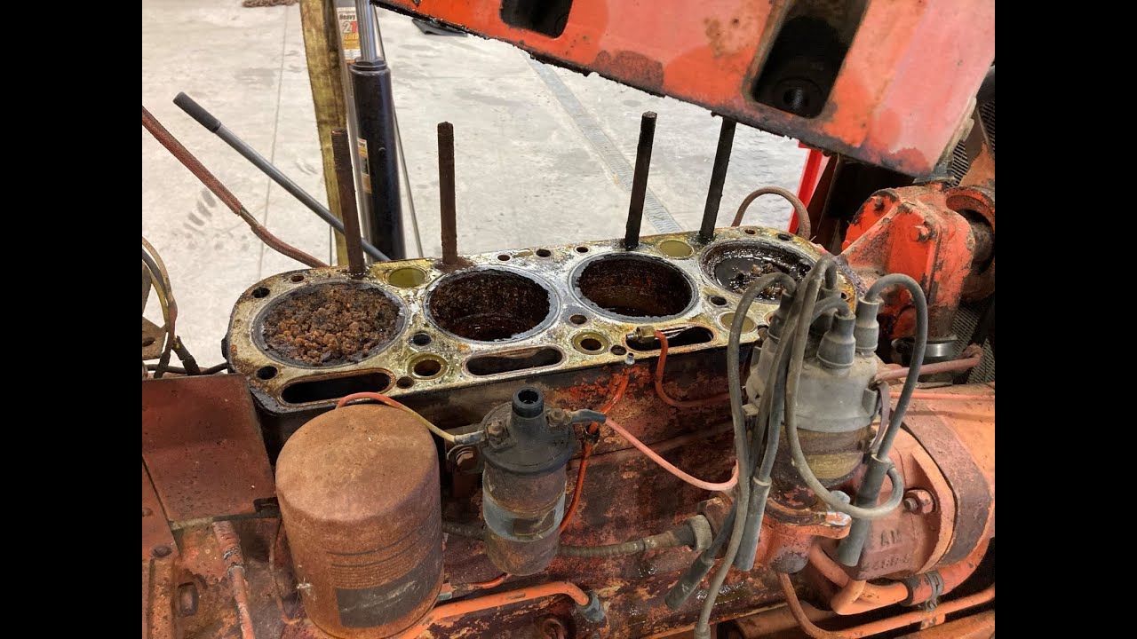 Снятие головки Allis Chalmers D17, часть 3