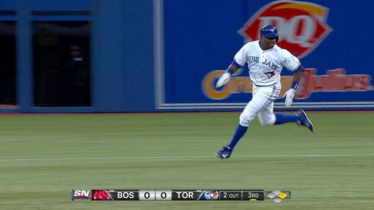 Davis singles, comes home after two errors