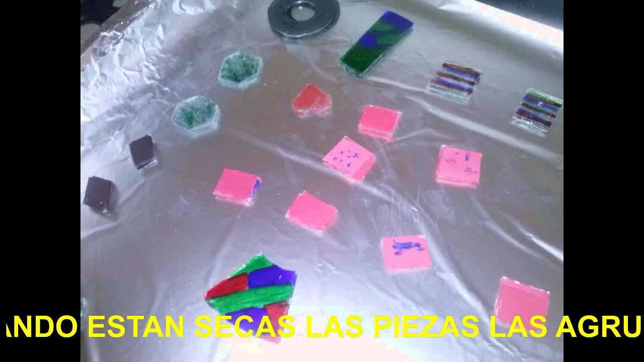 RECICLA CD PARA CREAR BISUTERÍA MUY ORIGINAL