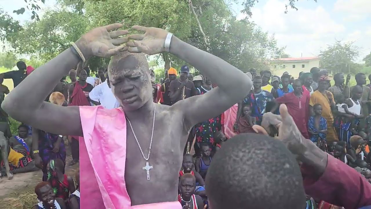 Deng Ajak (Bor) Vs Mawurnyin ( Mundari