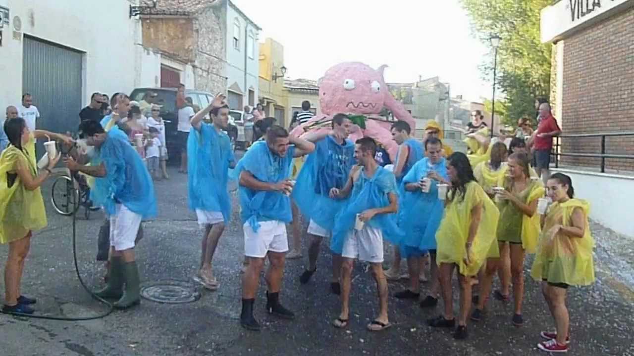 Carrozas fiestas de Cofrentes 2012