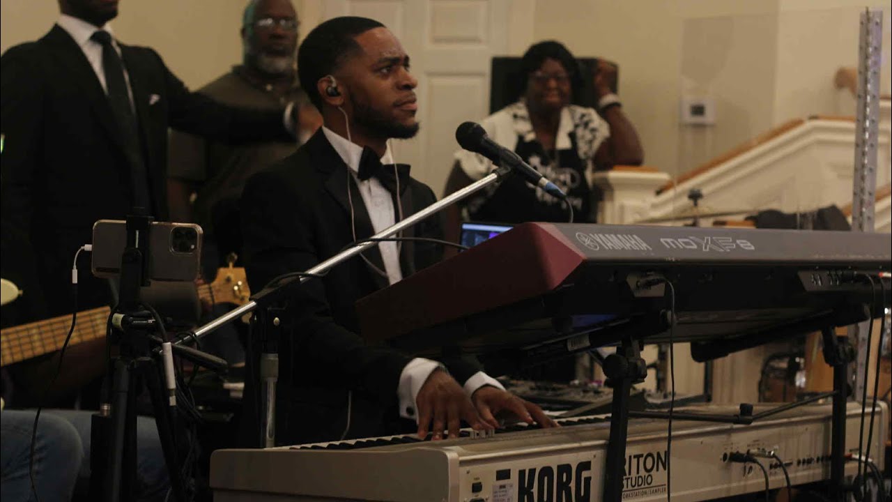 “I MADE IT OUT” Quartet Style and ERUPTED INTO A PRAISE🔥🔥
