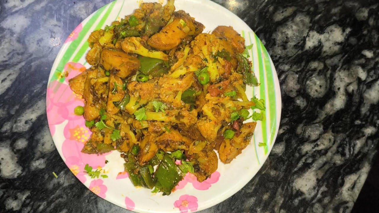 Perfect Mix Veg Sabzi Recipe 🥦🥔| Simple, Healthy & Super Yummy😋🔥|| Anu K's Kitchen