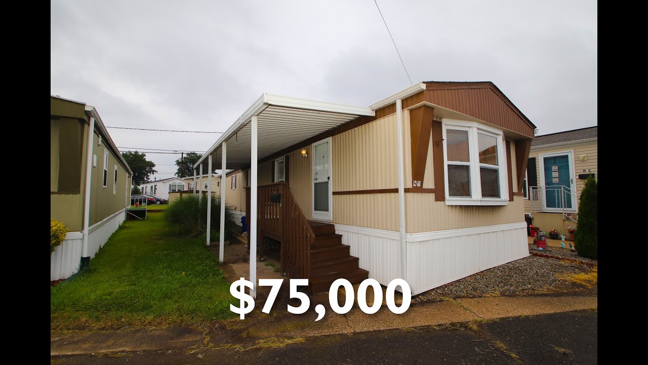H-11 SOLD 2 Bedroom 1 Bath Manufactured Home $75,000 Carteret, NJ www.MyHomeInCarteret.com