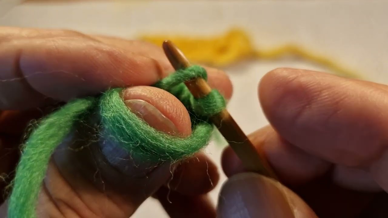 nalbinding easy double  Oslo stitch.