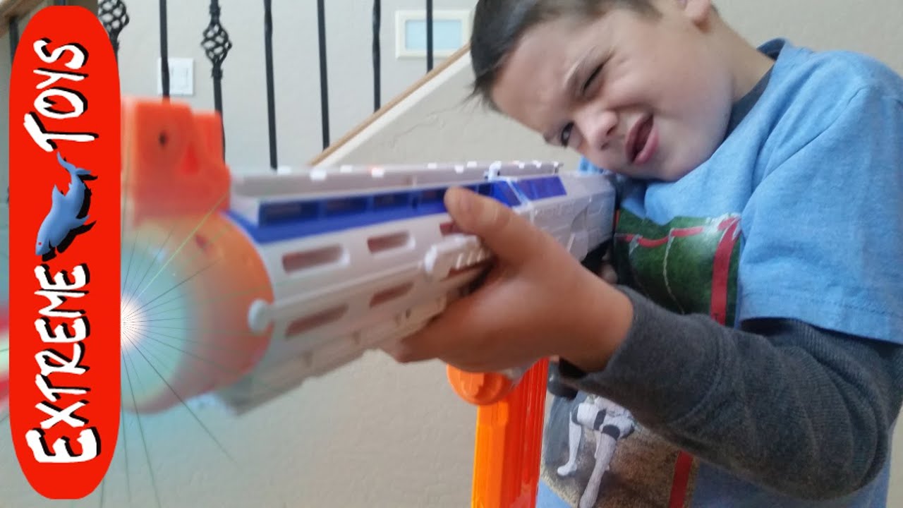 Обращаясь Nerf оружие в Star Wars бластеров!