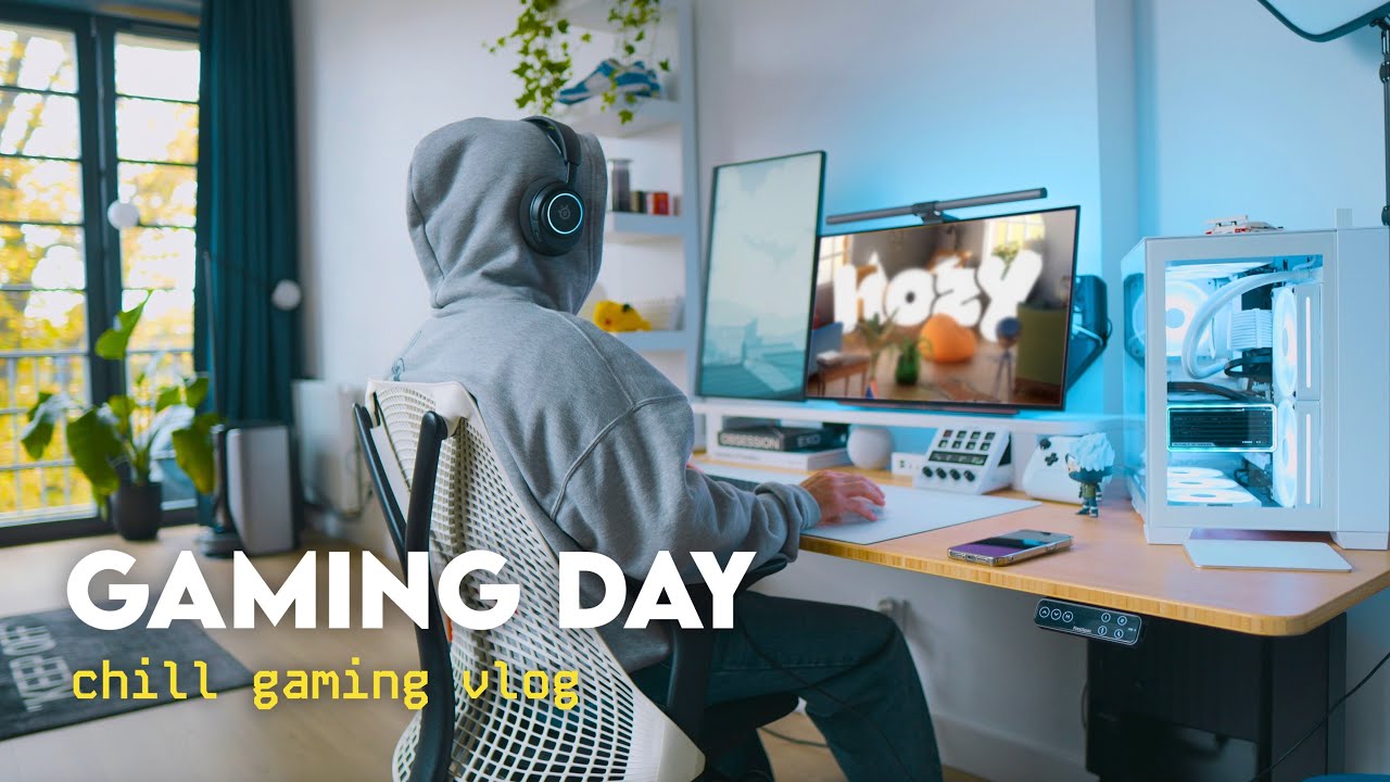 chill day alone ☁️🎮 trying out silksong, back to dual monitor setup, no more couch | gaming vlog
