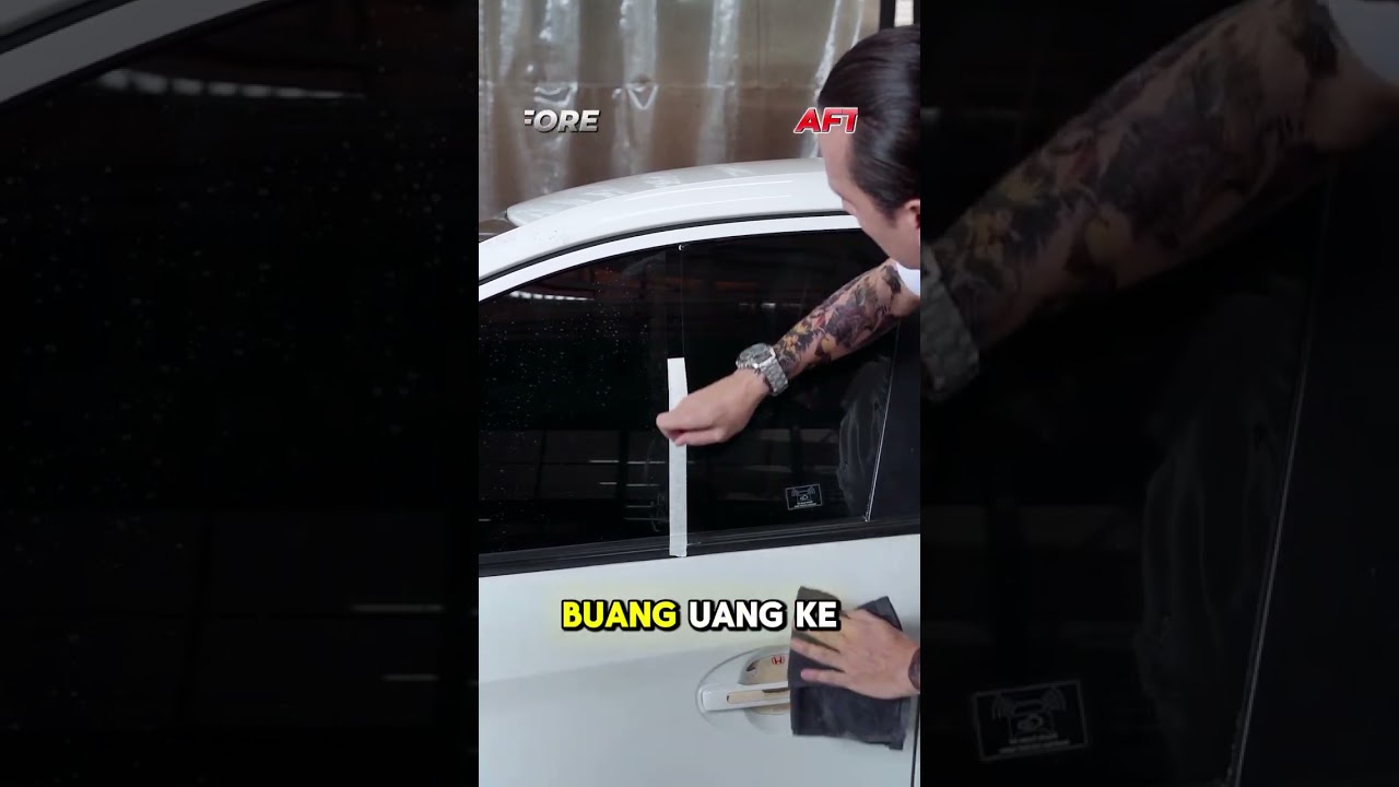 Kupikir hidupku buram karena masa depan. Ternyata… karena kaca mobil yang jamuran! 😭