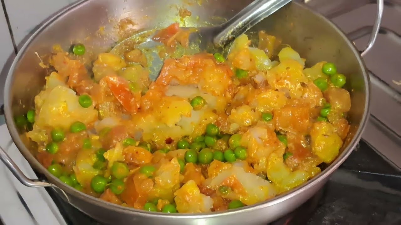 baingan aloo tamatar sabji#fastcooking​ #telugu​ #andhrarecipies​ #ammammarecipies​ #cookingvideo​ 