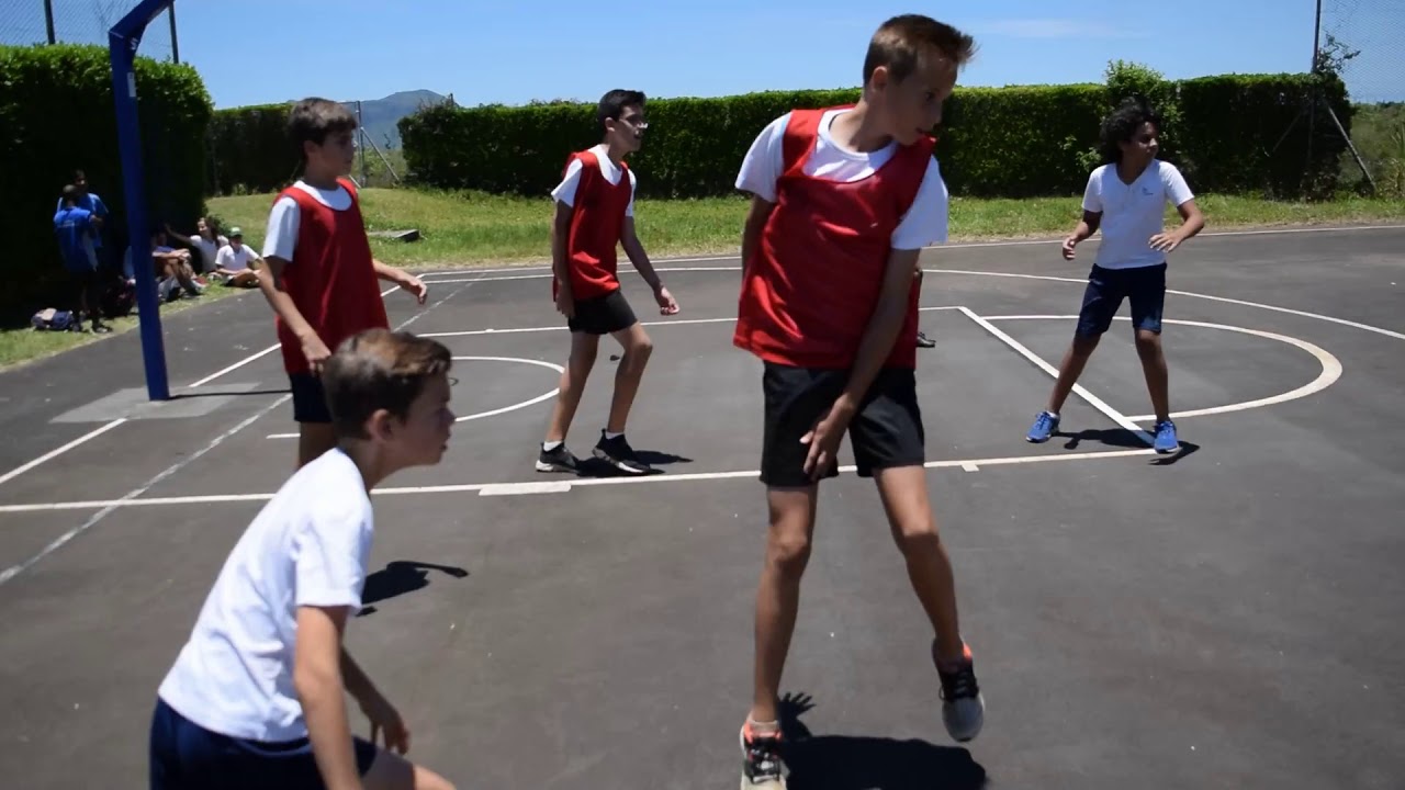 Journée inter-collèges sports collectifs à l'Ecole du Centre.