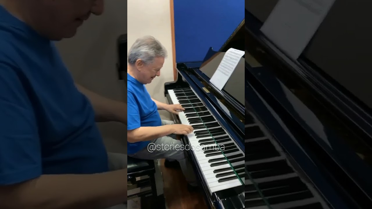 JOTA MORAES EM SEU PIANO!