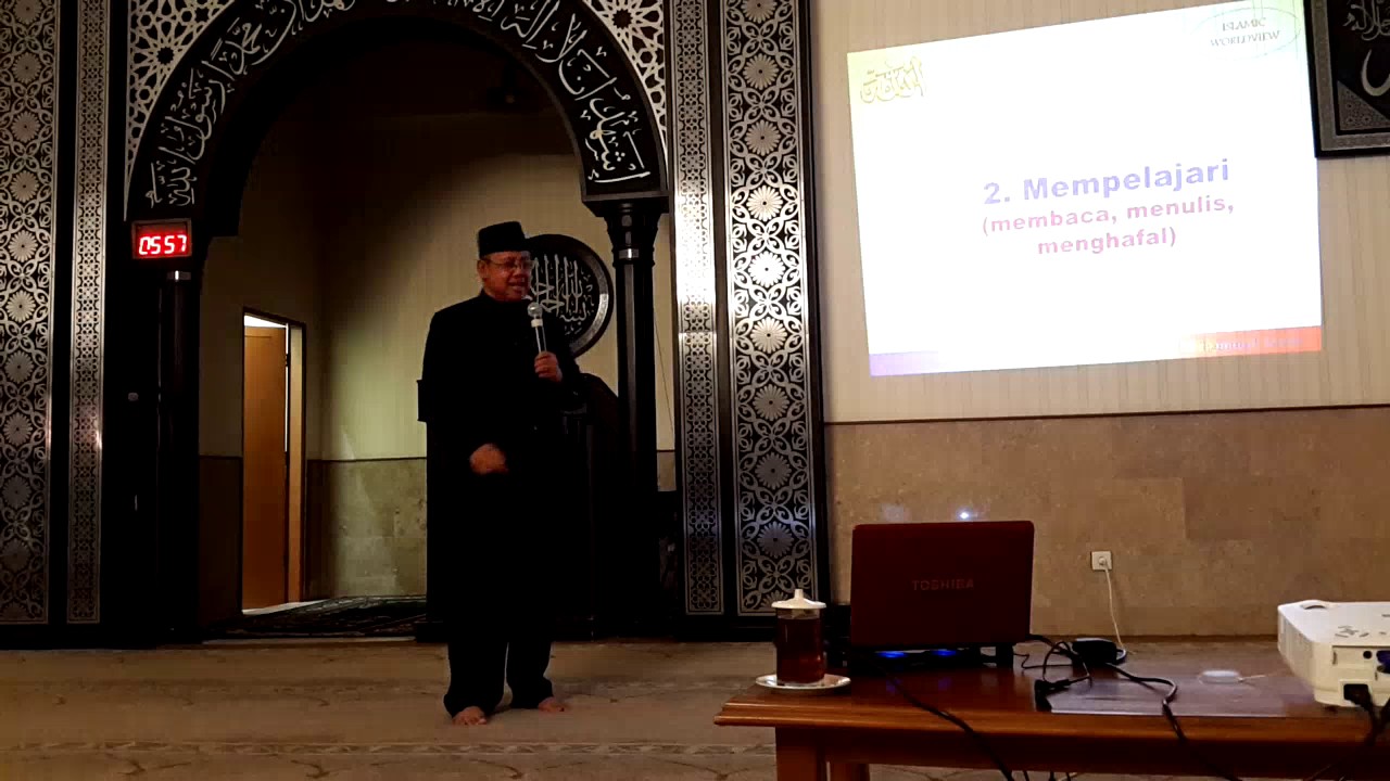 Ust. DR. M. Anwar, Lc. MA (Kajian Tafsir Al Qur'an Tematik pekan ke 2 bln Nopember 2016)