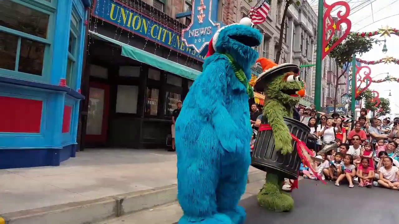 Sesame Street Elmo Cookie Monster Live Performance At Universal Studio Singapore • Singapore Trip