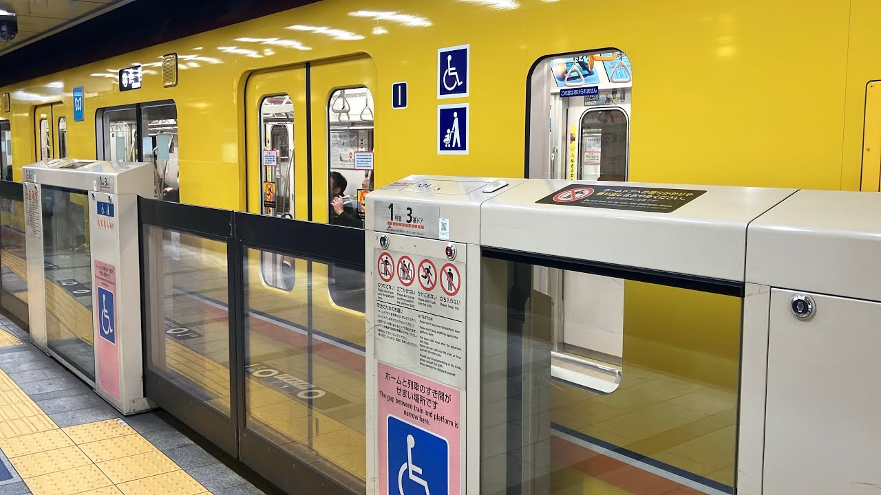 メトロ銀座線浅草駅ホームドア