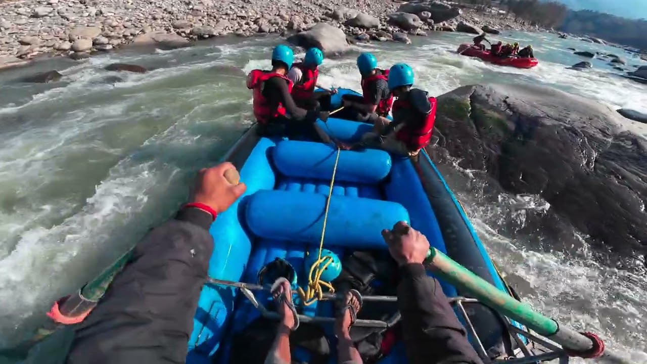 River rafting in Kullu Manali in 1°degree temperature🥶|Deadly experience💀#riverrafting #kullumanali