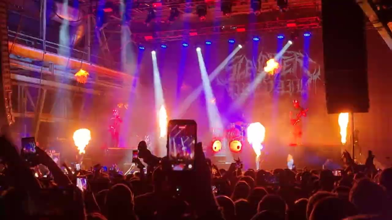 Slaughter to Prevail Russian Grizzly in America live in M&uuml;nchen Zenith 06/02/26
