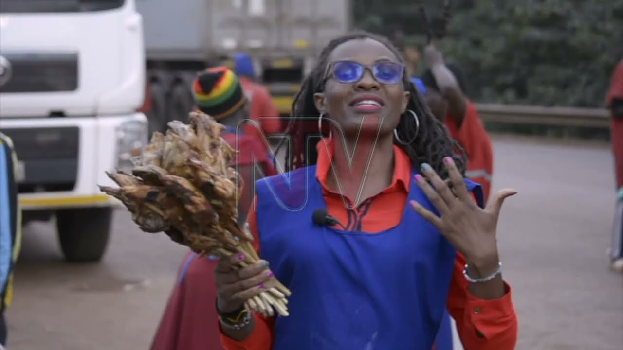 The hustle and bustle at Najjembe’s roadside market  | SAFARI IN UGANDA