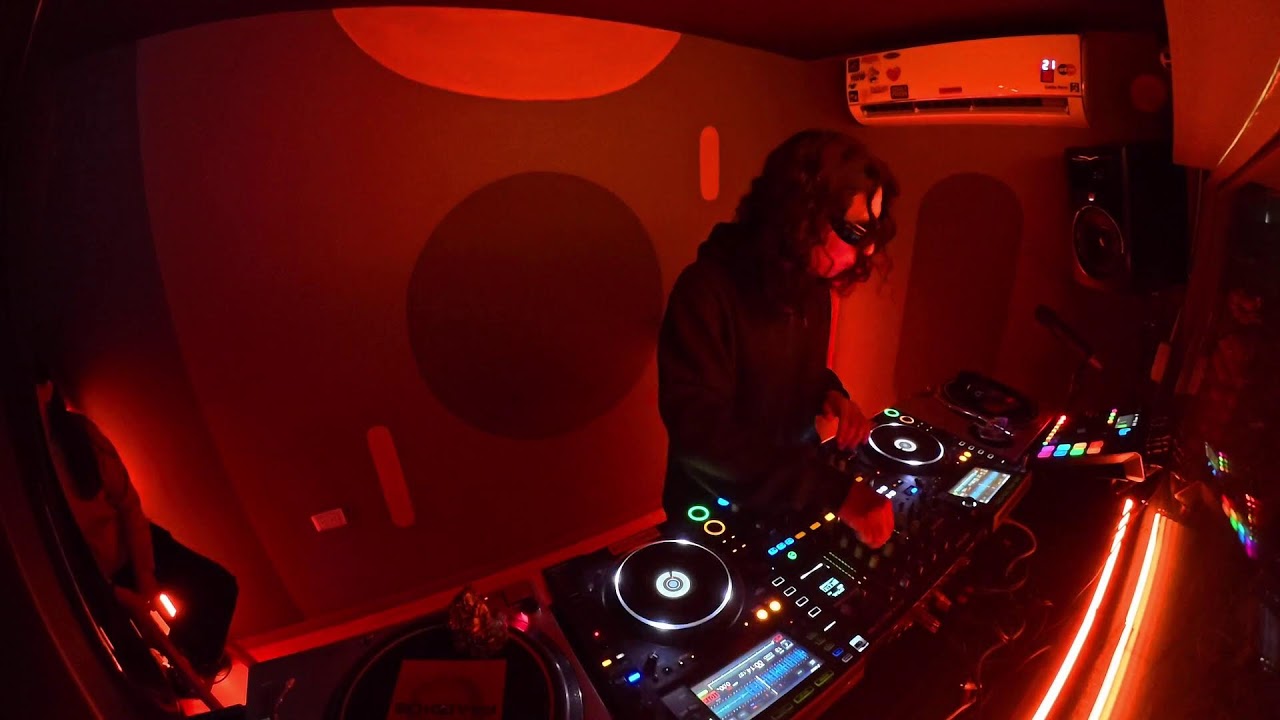 AUX Presenta: Powered by Puggy Discos @Radio 28 (5 de Marzo, 2026)