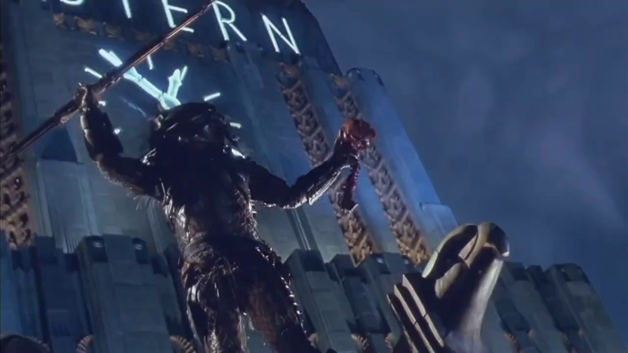 Predator 2 - Harrigan Chasing The Predator [HD]