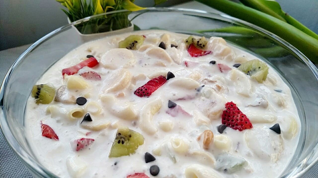Creamy Russian Salad || Russian salad recipe || Creamy fruit salad (Ramzan special) By Food Chrome |
