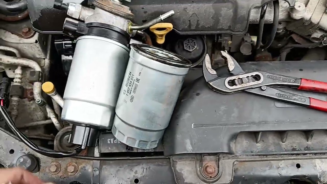 diesel fuel filter on a KIA Cee'd 2011 1.6 diesel