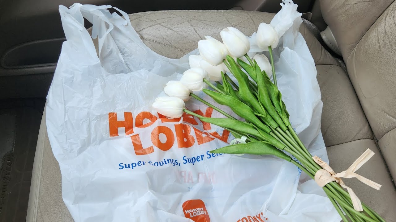 ***Видеоблог*Разбираю свои пасхальные подарки* и поход в магазин Hobby Lobby***