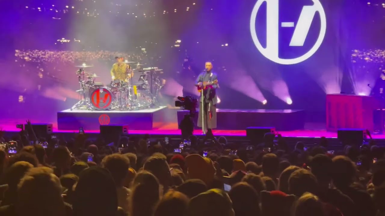 21 Pilots // We Don’t Believe // Tinley Park, Il. 