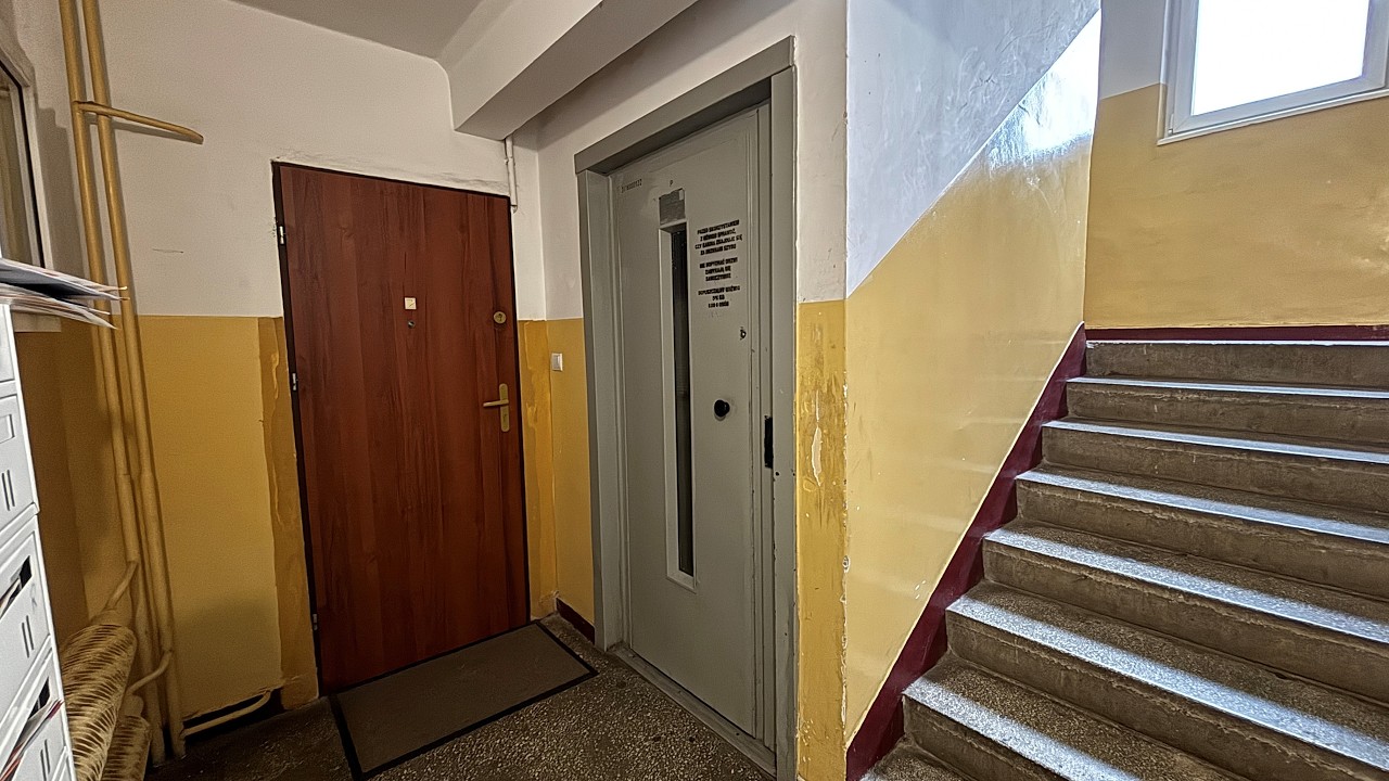 Windy ZREMB licencje z lat 80. | ul. Braci Jeziorowskich 3, 5, 7, Płock