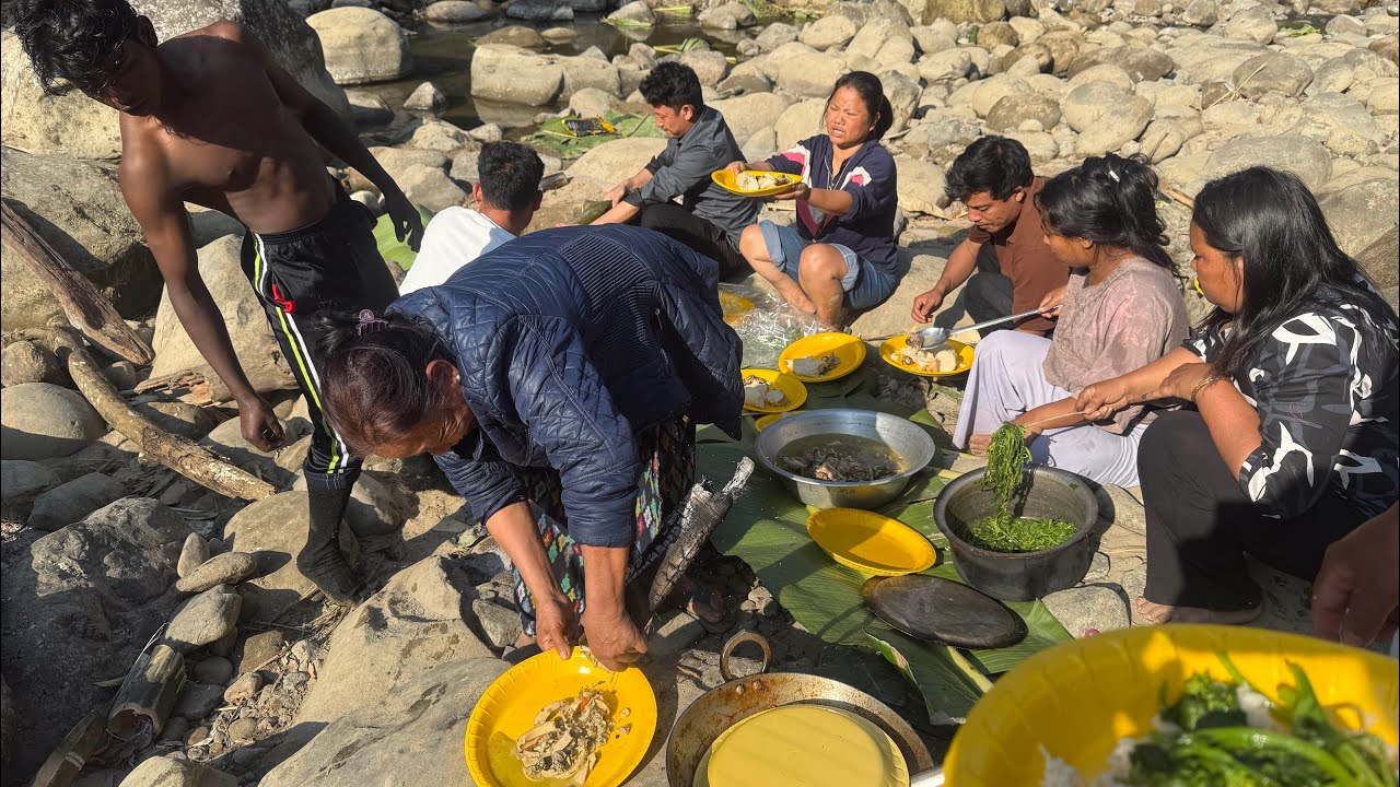 Parna Putu Group Ka Picnic Khaya Humne😊Hamare Sath Sab Ka Pati Aur Baccha Invite🤗 #Arunachal Pradesh
