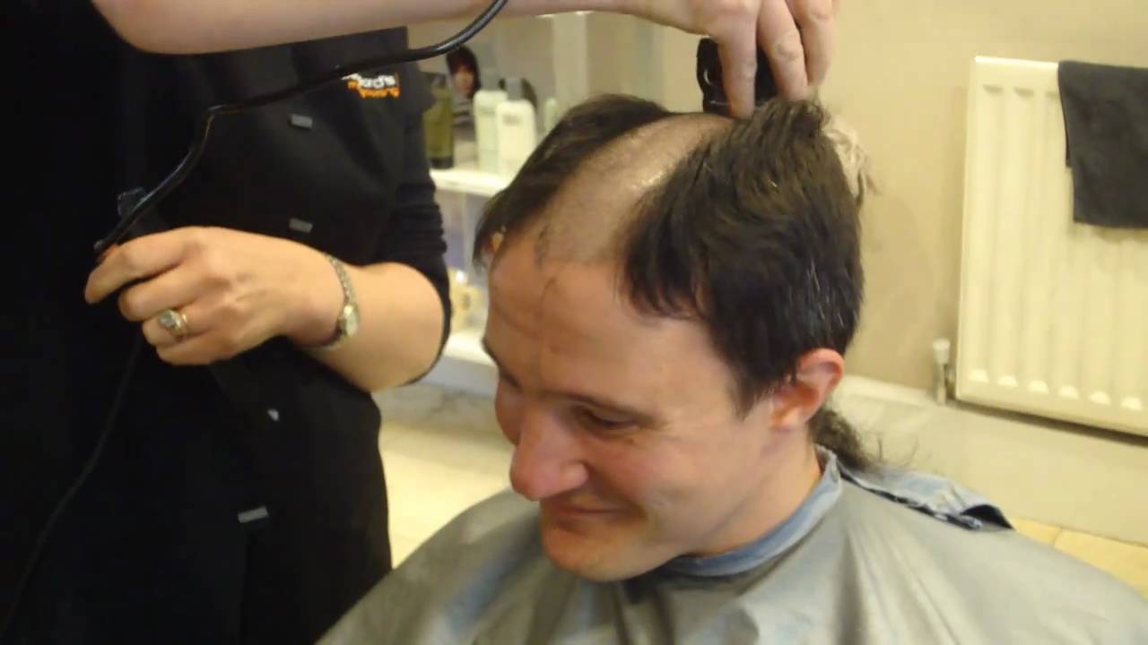 Ross' Close Shave in aid of Children in Need