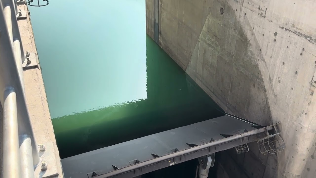 Spillway Flap Gate Opening