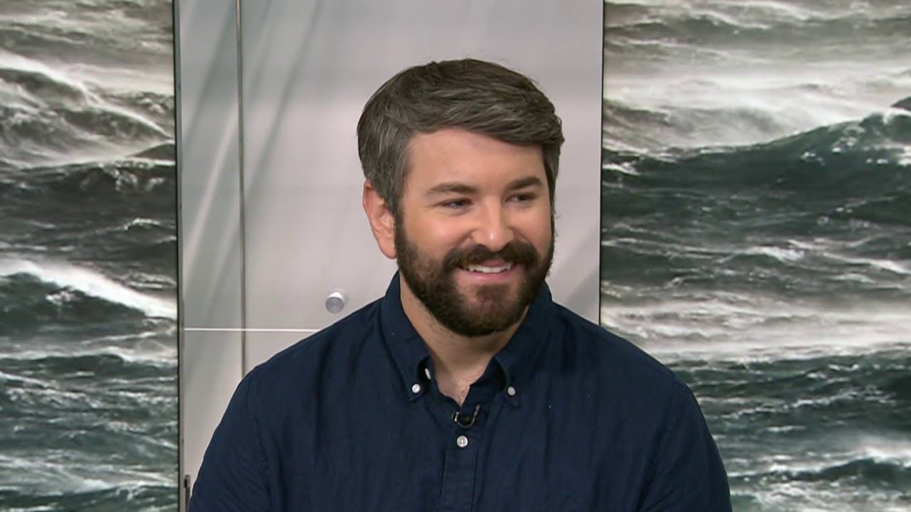 Alex Brightman Tells Us About On-Stage Panic Attack In “The Shark Is Broken” | New York Live TV