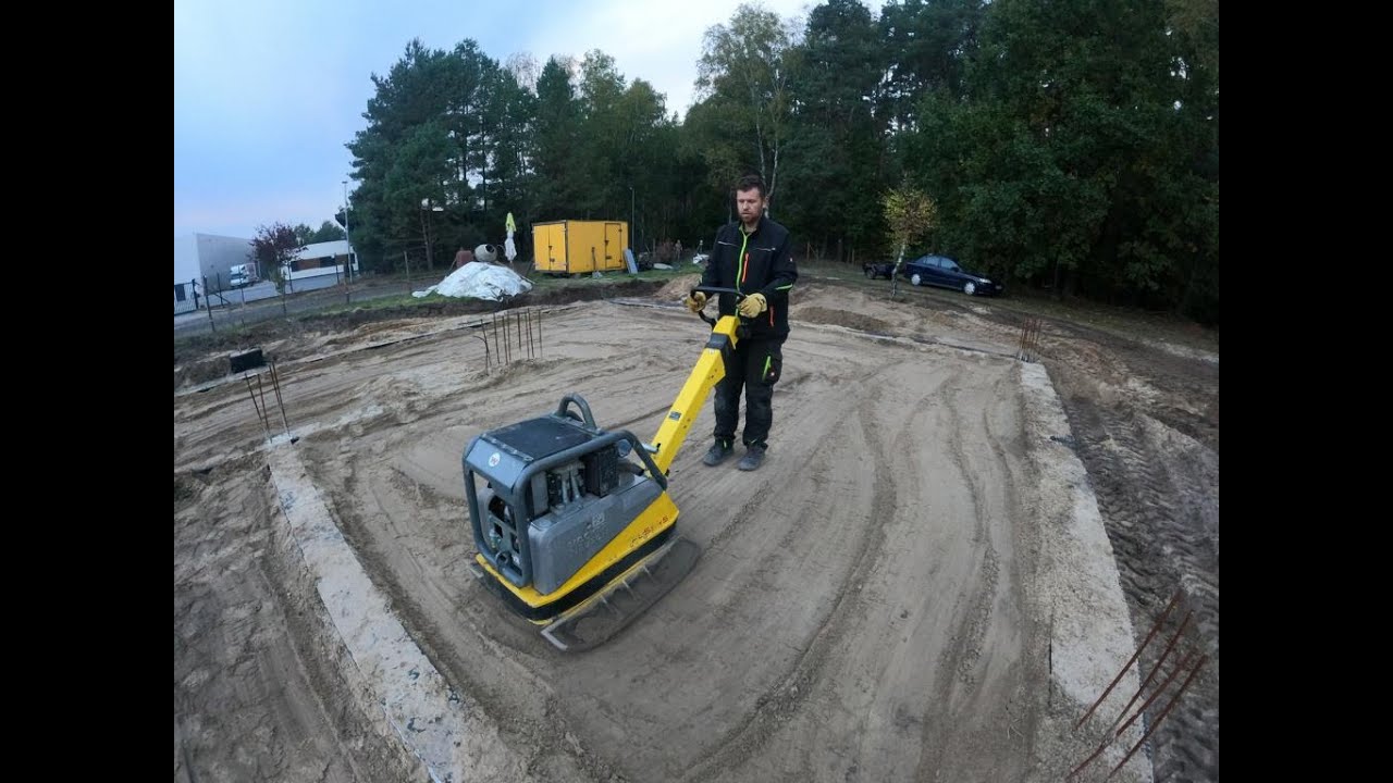 43) Zasyp fundamentów i zagęszczanie