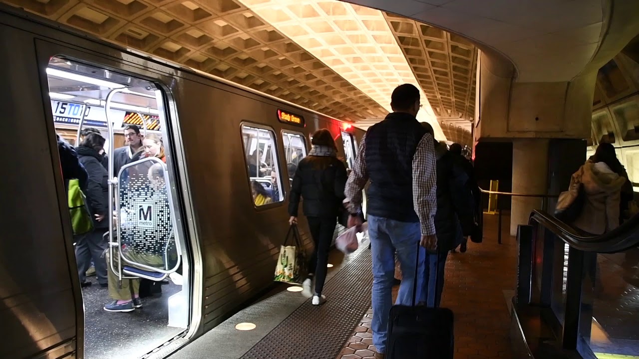 Washington DC Metro, Metro Center Transfer Station, USA