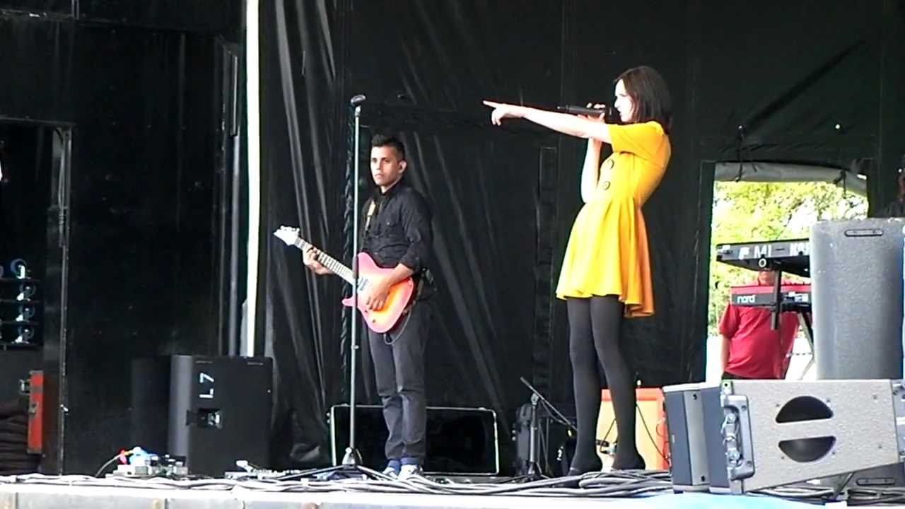 Sophie Ellis-Bextor Bents park South Shields