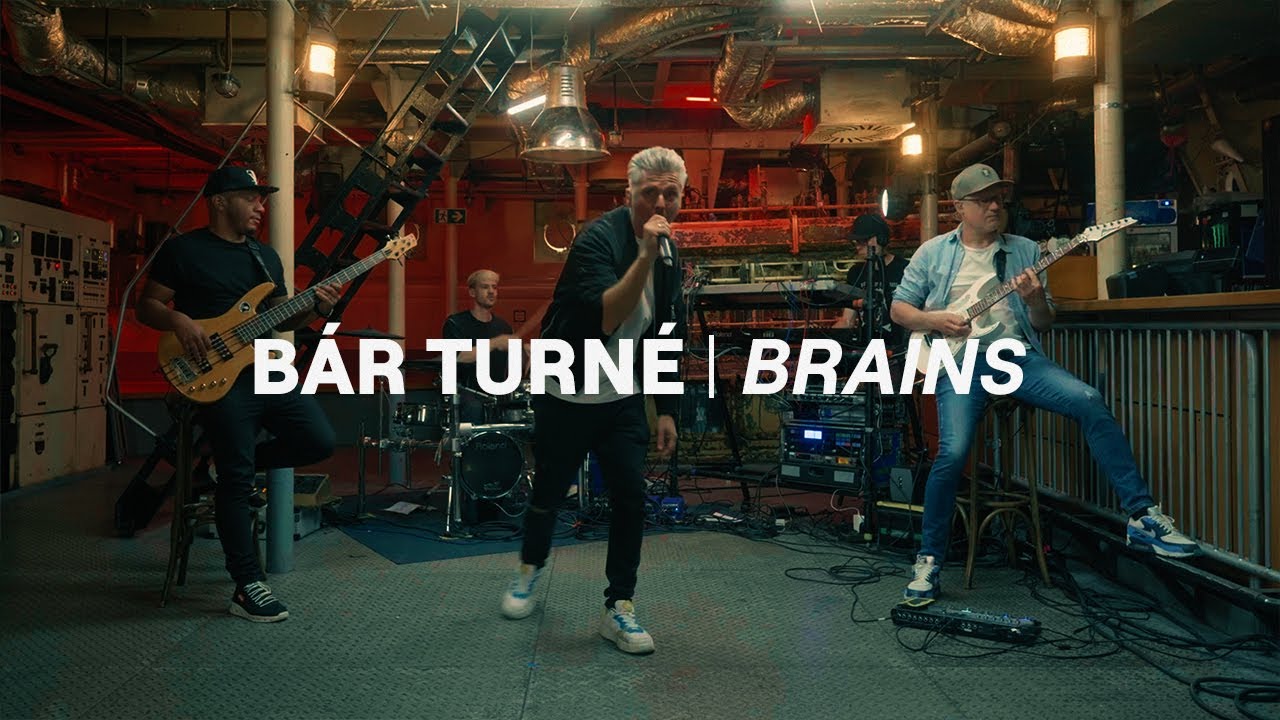 BÁR TURNÉ I BRAINS