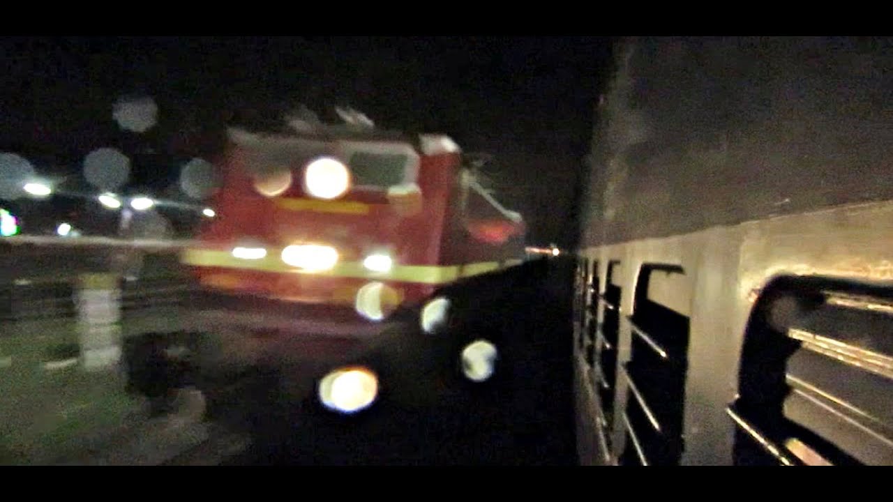 Howrah-Kharagpur Terrific Night Run : Onboard AZAD HIND Express